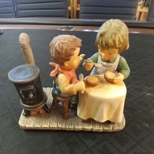 Hummel 'Soup's On' BH 227 Goebel